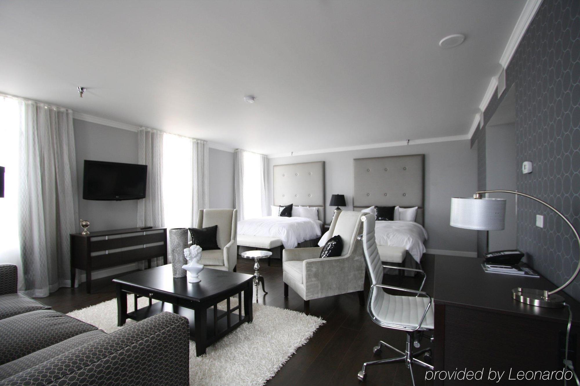 Deco Hotel