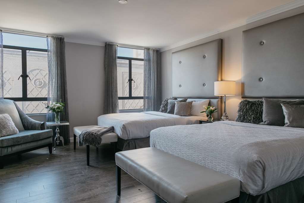 Deco 4* Omaha