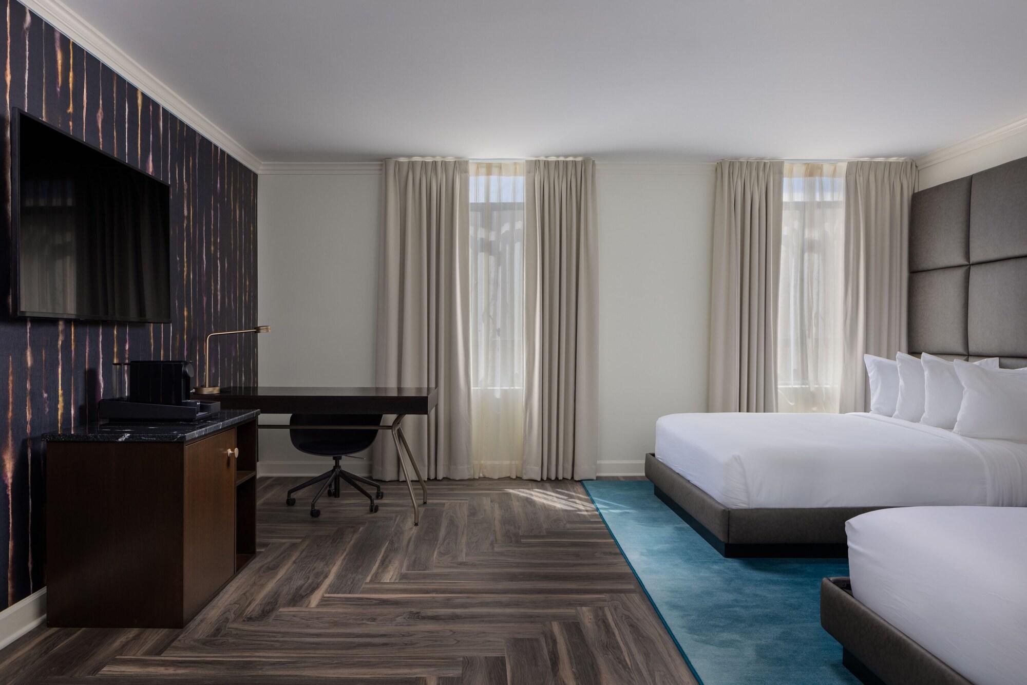 Deco Hotel